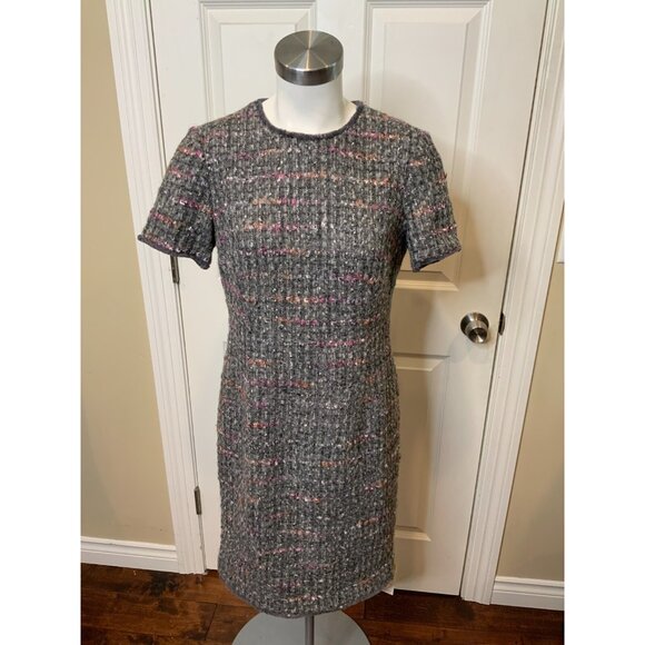 Carolina Herrera CH Gray Pink Wool Tweed Shift Short Sleeve Dress, Size 8